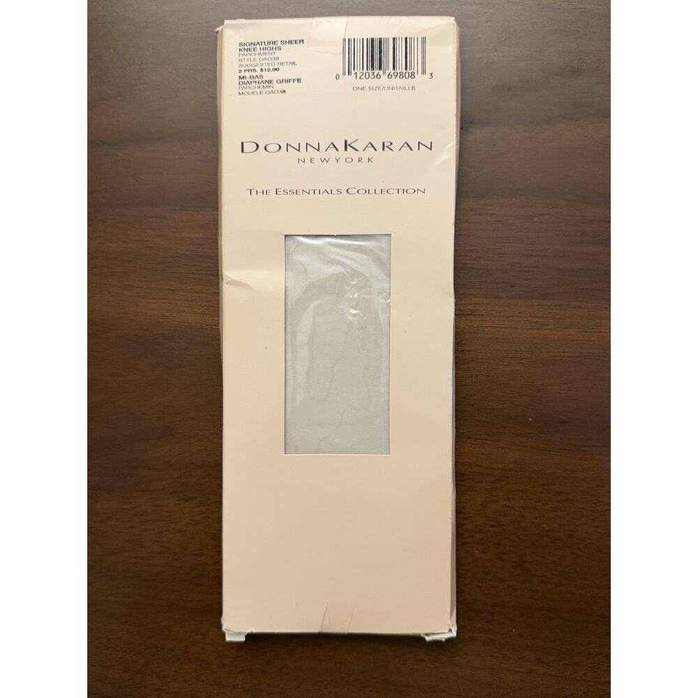 Donna Karan Just Sheer Knee Highs‎ Parchment Beige Grey OAO38 One Size Two Pairs